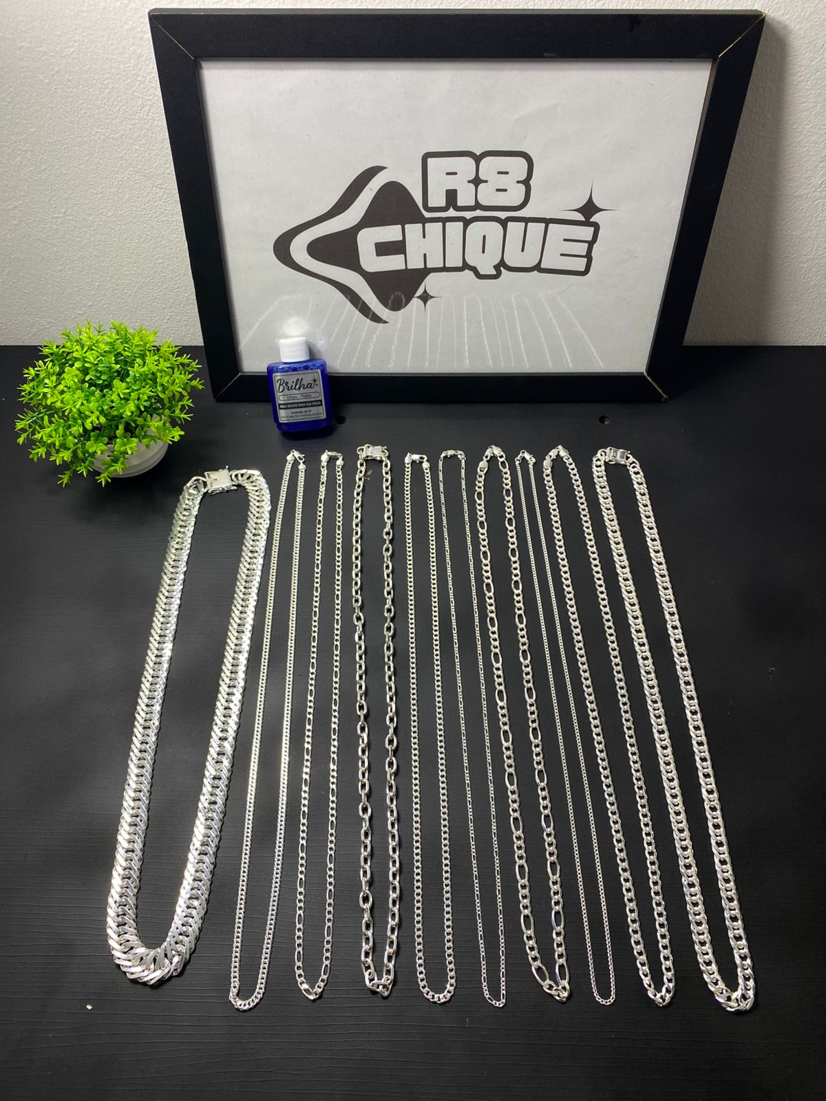 Kit Revenda | 10 Correntes: 1 de 15MM: EloTripo / 1 - 10MM EloDuplo / 2 - 2MM: 1x1, 3x1 / 2 - 4MM: 3x1,Elo / 4 - 8MM: 1x1,Elo,3x1,Cartie / 1 Limpa Pratas (BRINDE) (Kit 104)